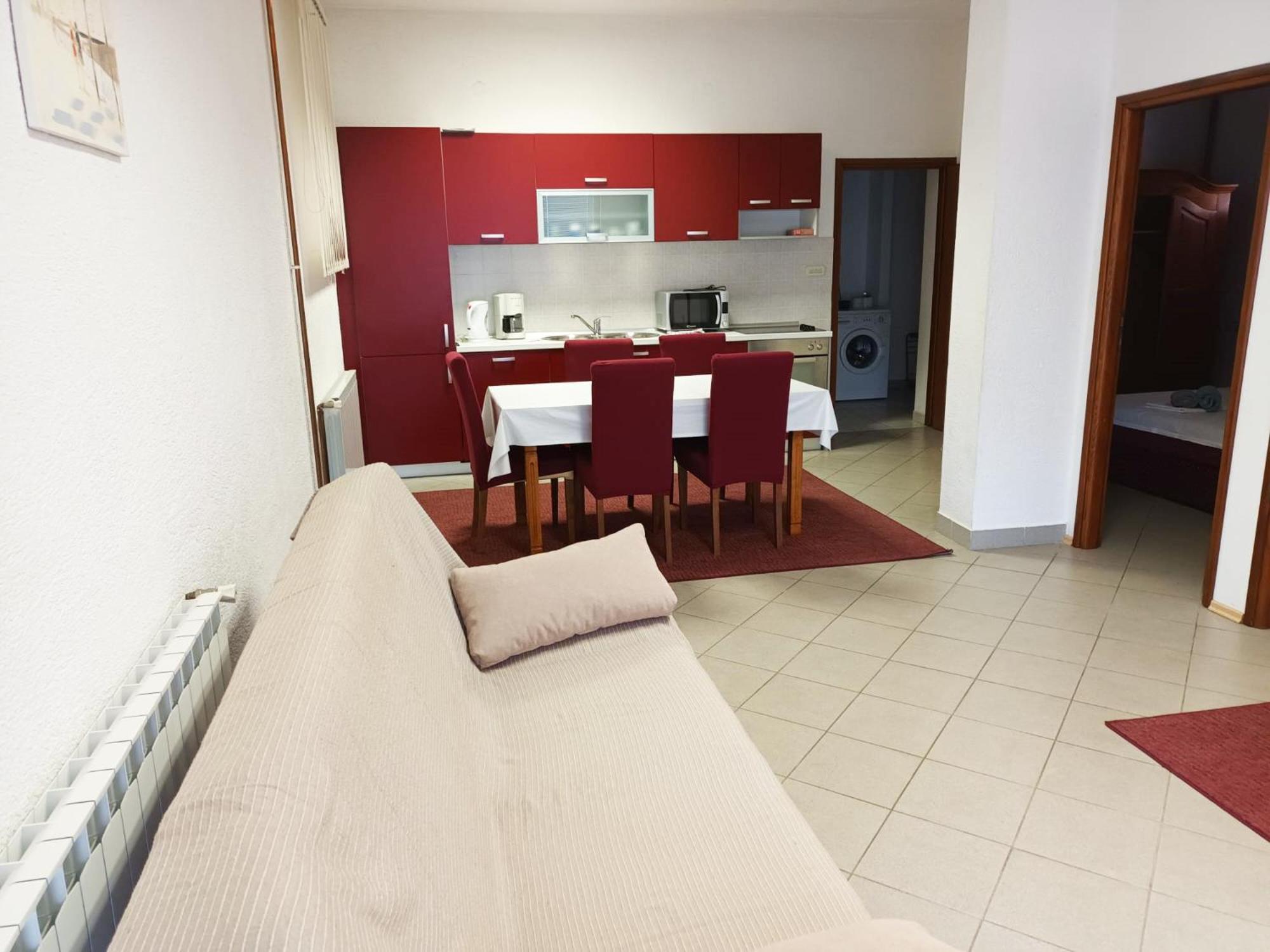 Vuke Apartments セニ エクステリア 写真