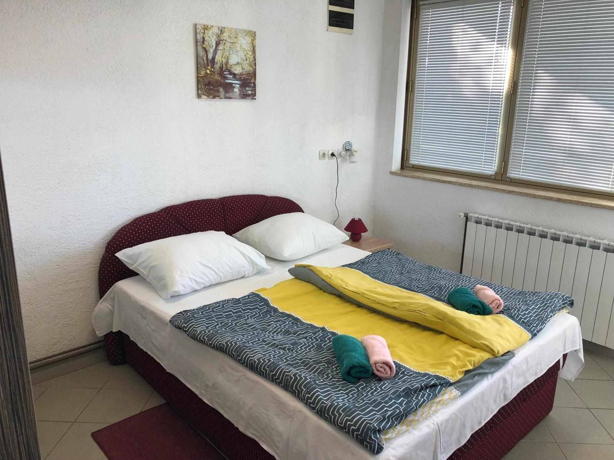 Vuke Apartments セニ エクステリア 写真