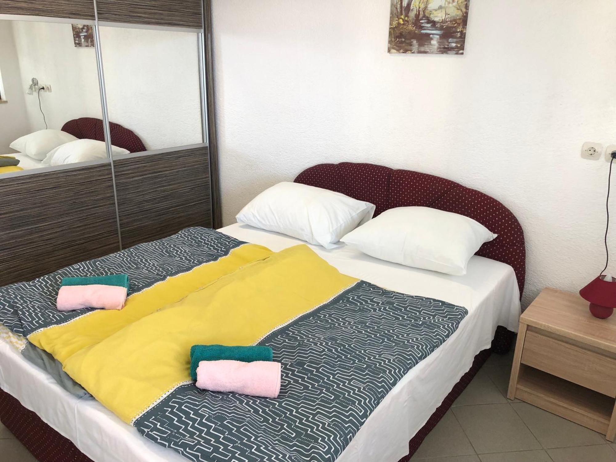 Vuke Apartments セニ エクステリア 写真