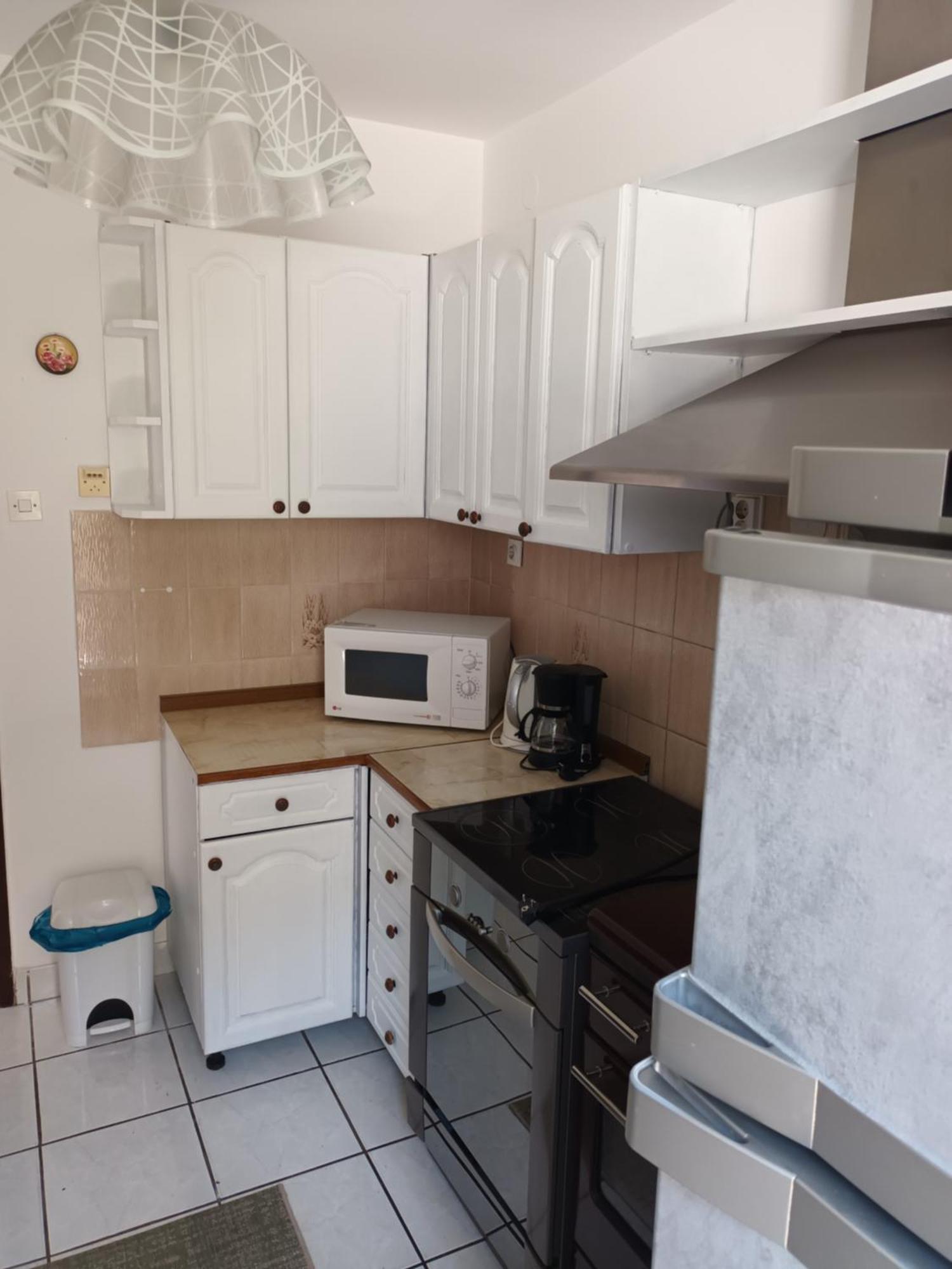 Vuke Apartments セニ エクステリア 写真